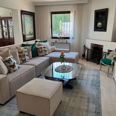Villa Stylish 3 Bedroom *