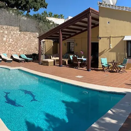 Villa Stylish 3 Bedroom *